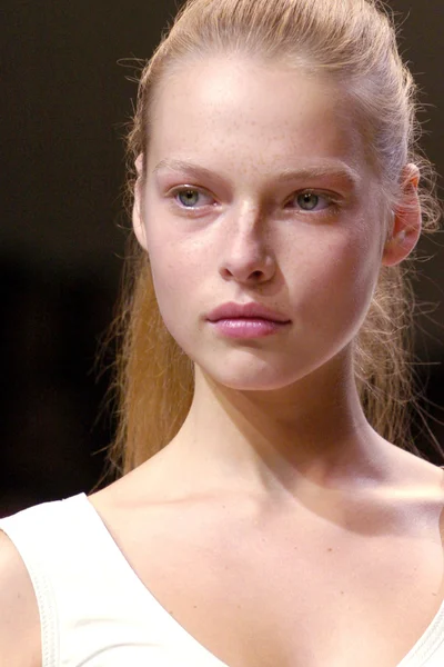 Look 7